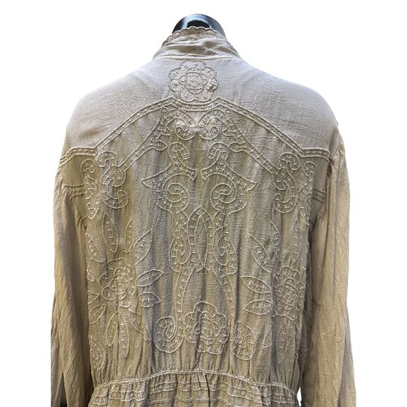 Johnny Was Gray Button-Down Tunic Blouse w/Ruffled Cuffs & Textured Detail - Picture 3 of 9
